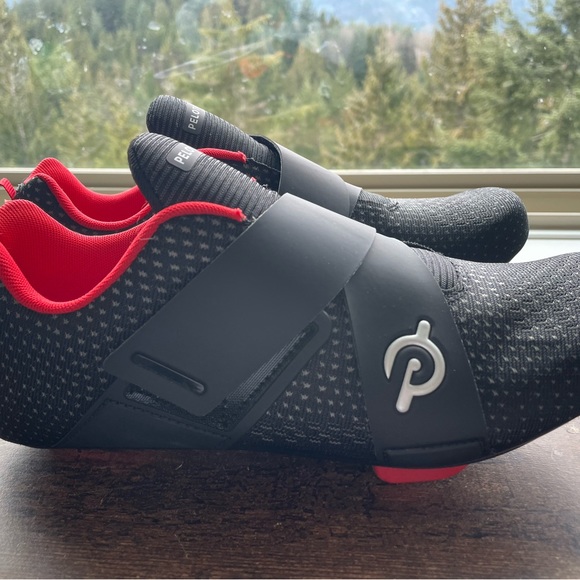 Men’s Peleton Shoes - Picture 3 of 5